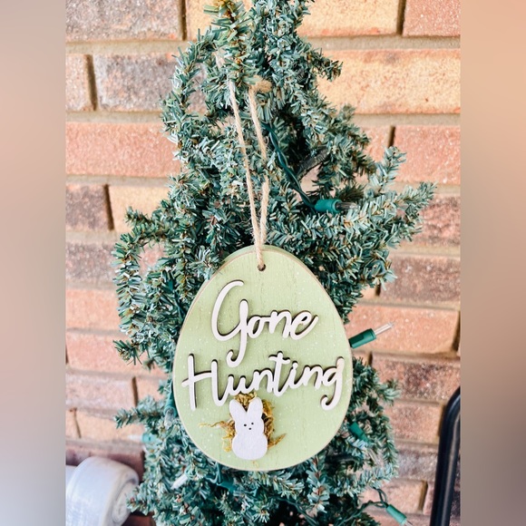 *Egg Hunt Ornament “Gone Hunting” - Picture 6 of 9